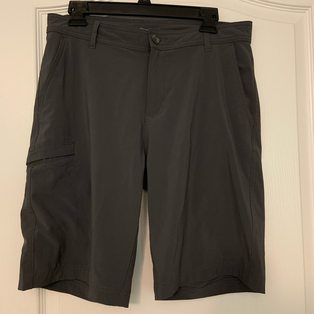 Columbia PFG mens shorts Size 32W